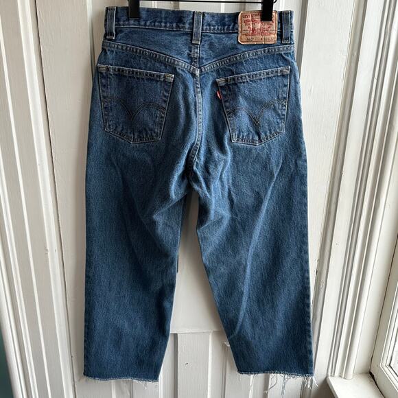 Levi’s Vintage 560 High Rise Straight Leg Raw Hem Jeans - Picture 7 of 10